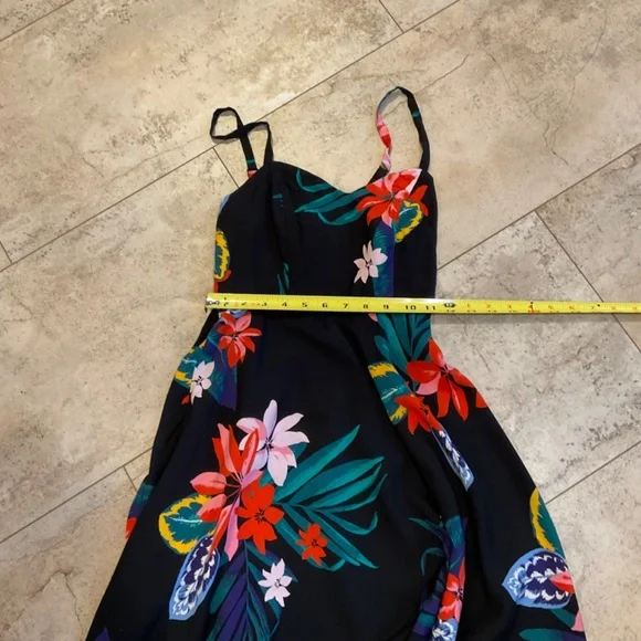 Old Navy Cami Black Floral Dress Sz XS Smocked Back Spaghetti Straps - Picture 8 of 13